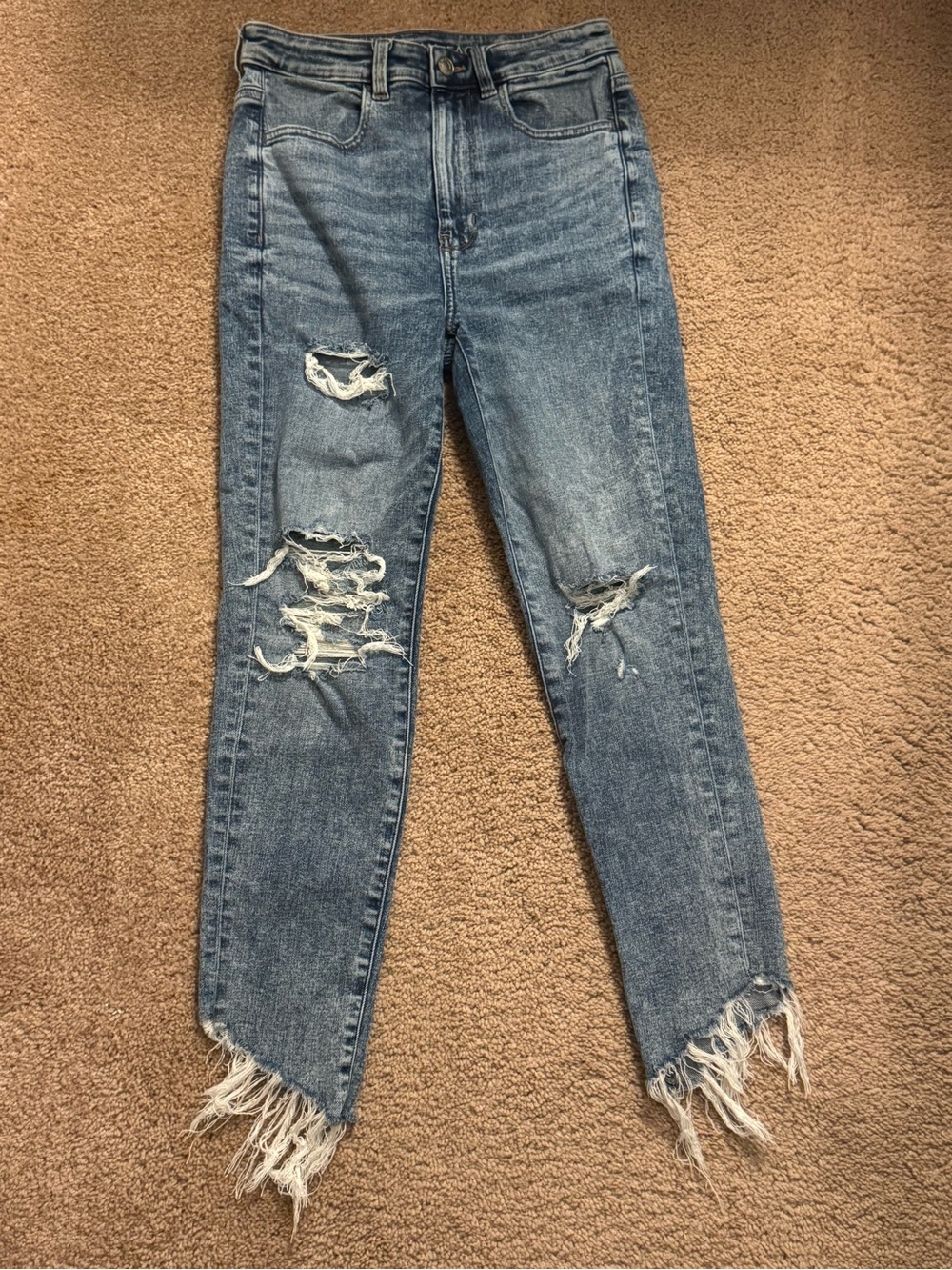 American Eagle Highest Rise Distressed Super Stretch Jeggings Cropped